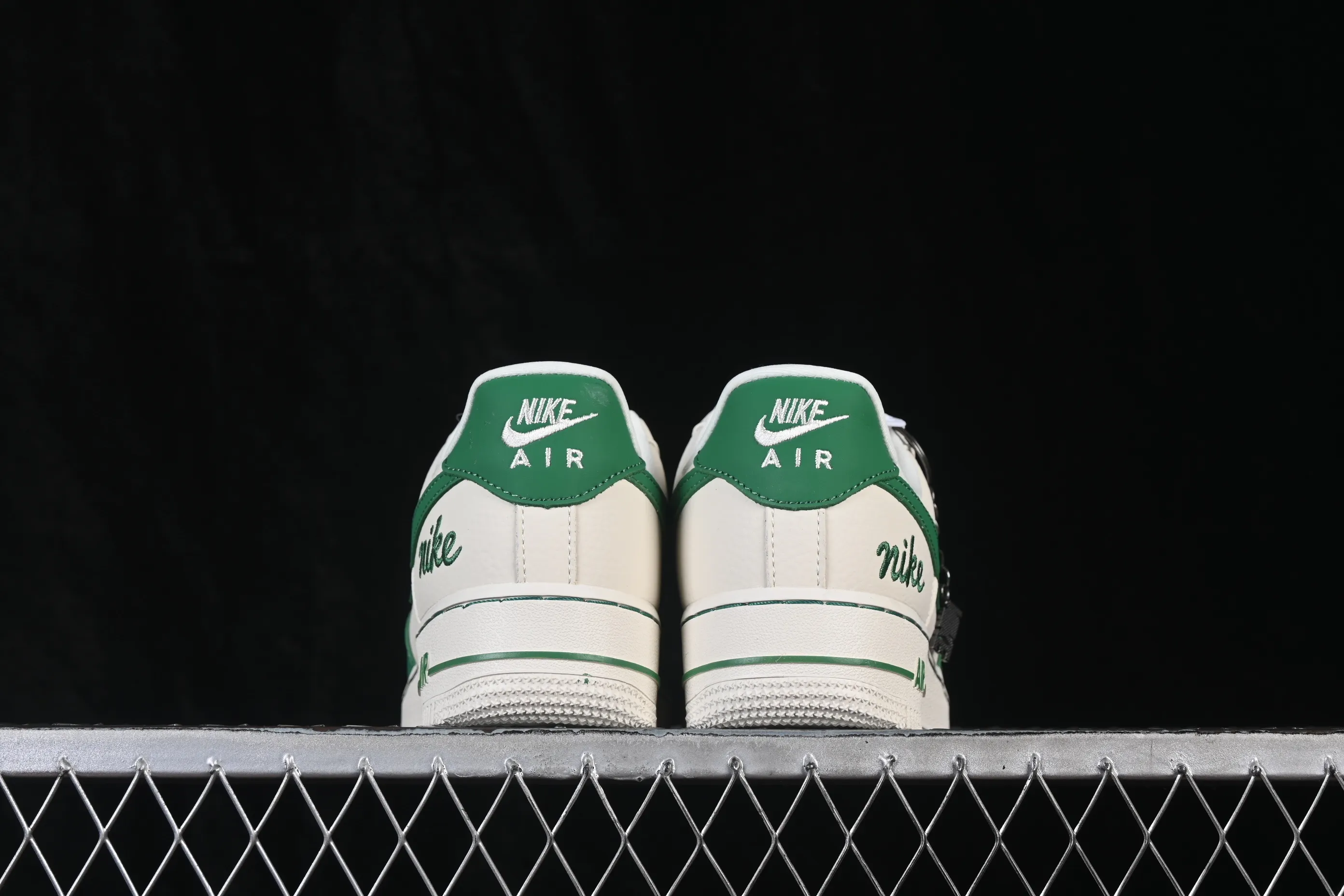All categories Nk Air Force 1 Air Force series Nk Air Force 1 Low Air Force low-top Nike Air Force 1'07 Low Matcha milk green Air Force 1 low-top casual sneakers FV3694-111